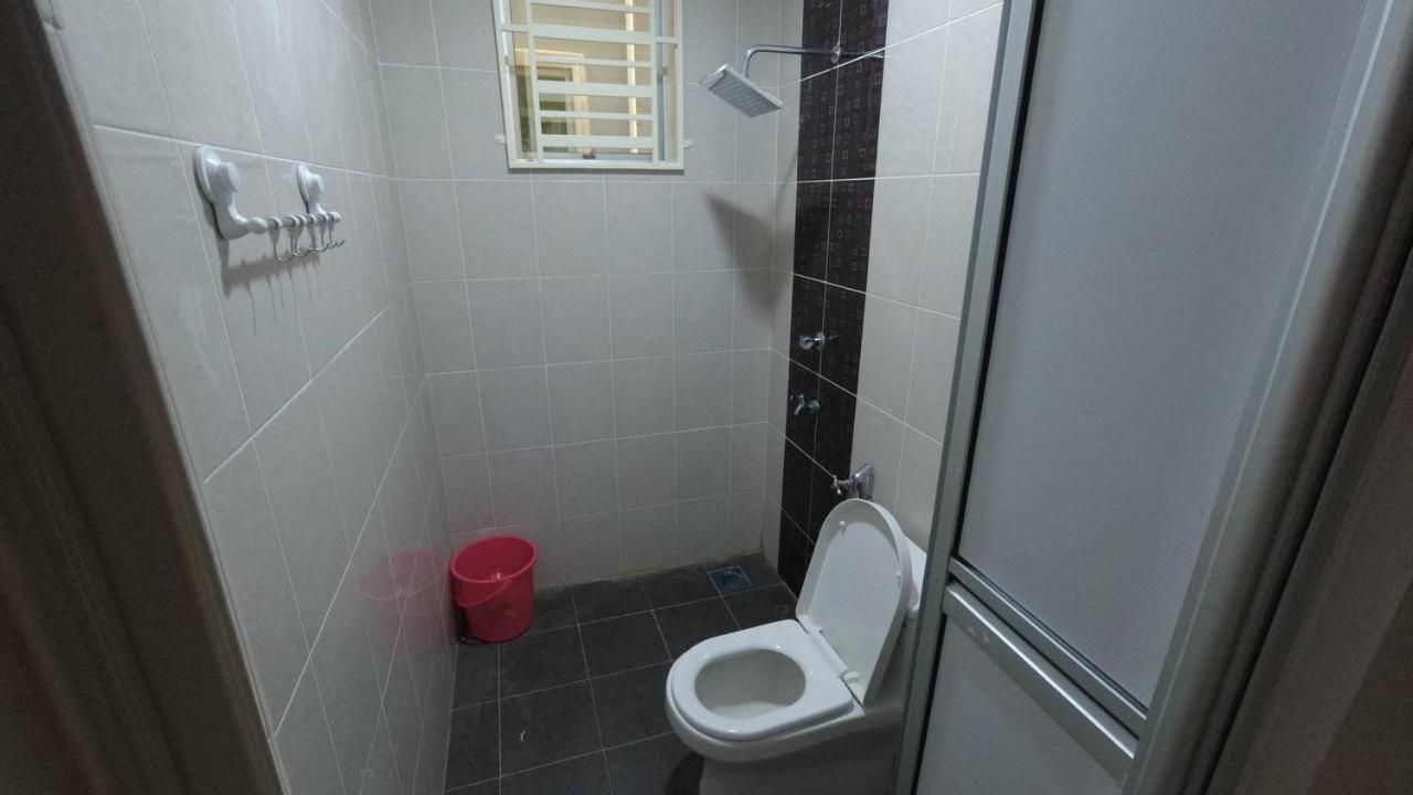 Auni Homestay Kuala Terengganu Exterior foto